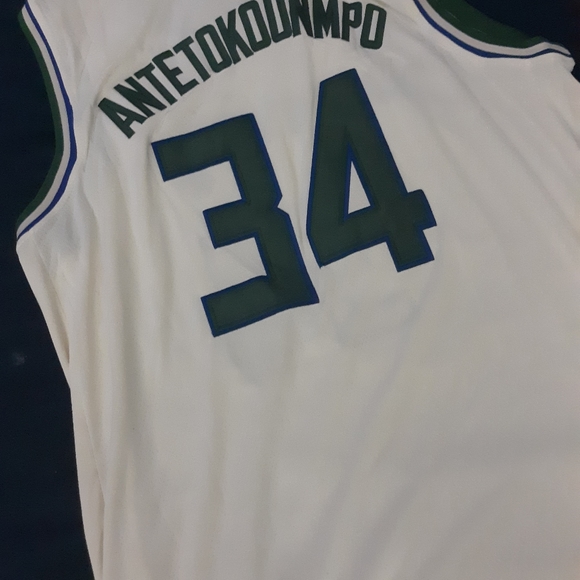 Antetokounmpo nba Jersey - Picture 3 of 4